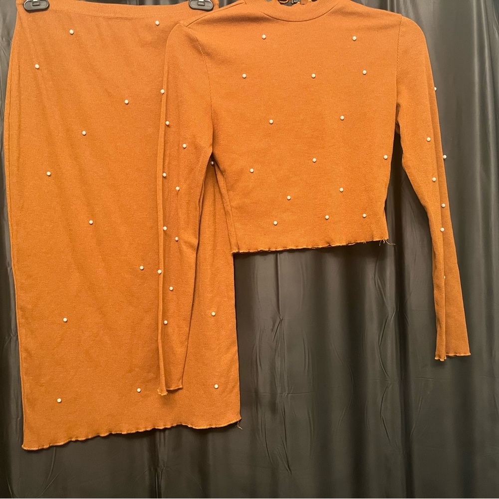 Pearl-Embellished Rust Knit 2-Piece Skirt with Crop Top - Women